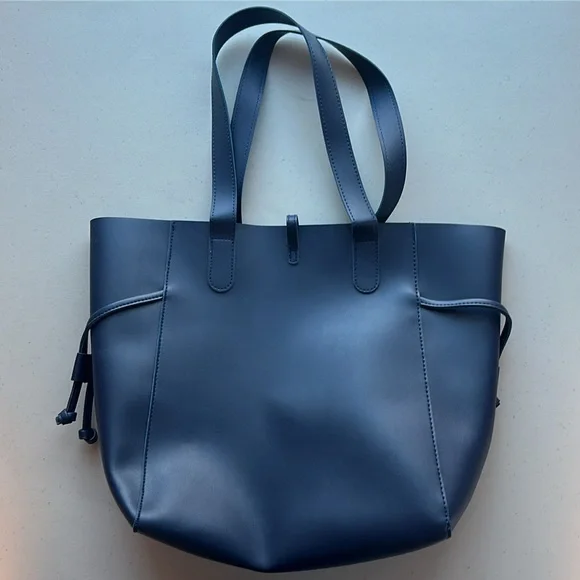 Brand new faux leather bag - Picture 2 of 3